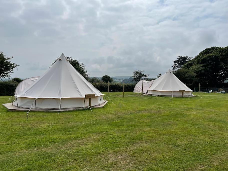 Готель Cox Hill Glamping Badger Труро Екстер'єр фото