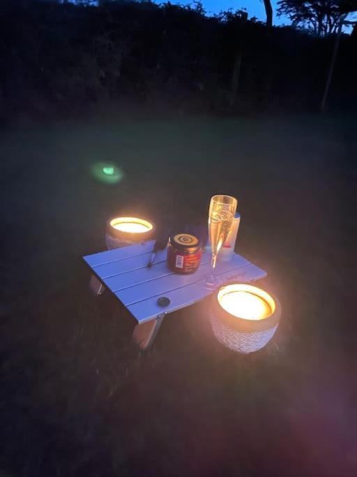 Готель Cox Hill Glamping Badger Труро Екстер'єр фото