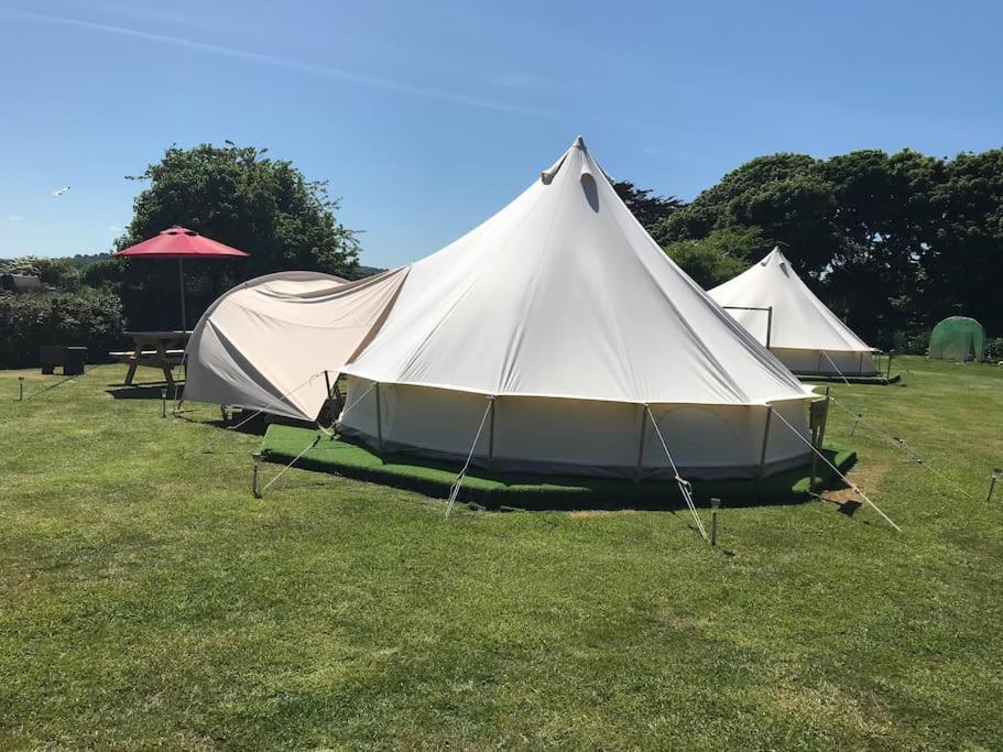 Готель Cox Hill Glamping Badger Труро Екстер'єр фото