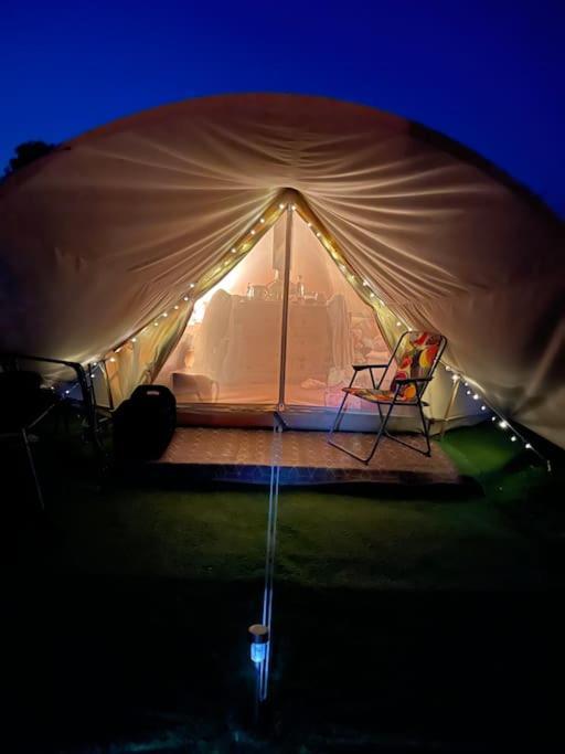 Готель Cox Hill Glamping Badger Труро Екстер'єр фото